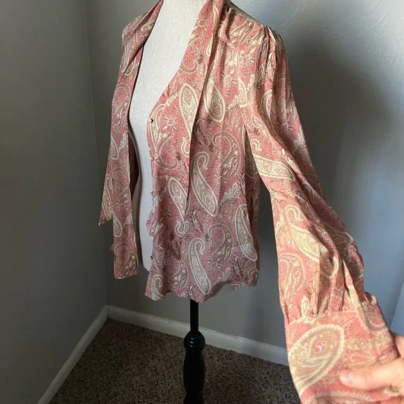 NWT PAIGE Cleobelle Paisley Silk Blouse Size XS - Picture 6 of 16